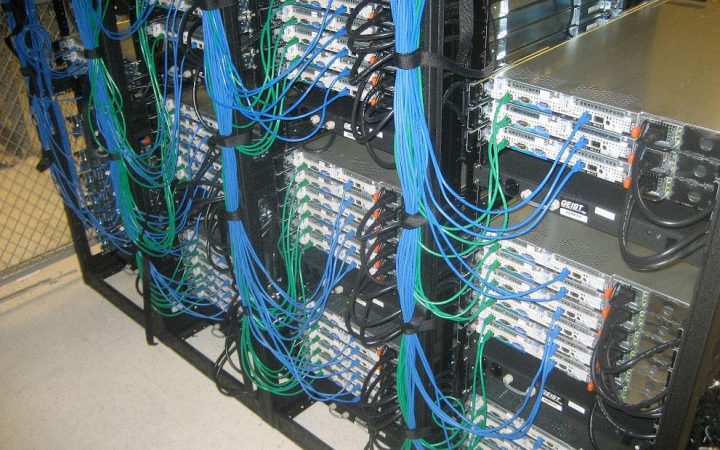 Wikimedia Tampa fall 2007 cabling